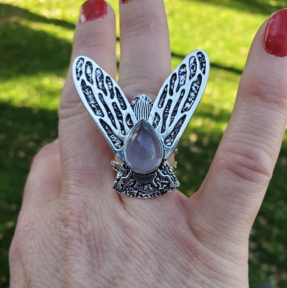 New Rose Quartz Flying Insect Silver Ring. - Picture 8 of 15